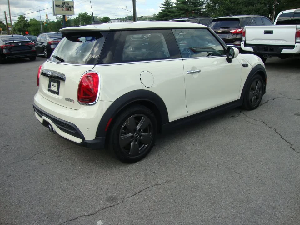2022 Mini Mini Cooper S 3rd Gen - Image 16 of 18