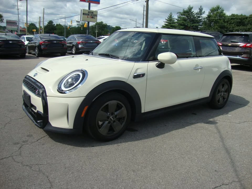 2022 Mini Mini Cooper S 3rd Gen - Image 2 of 18