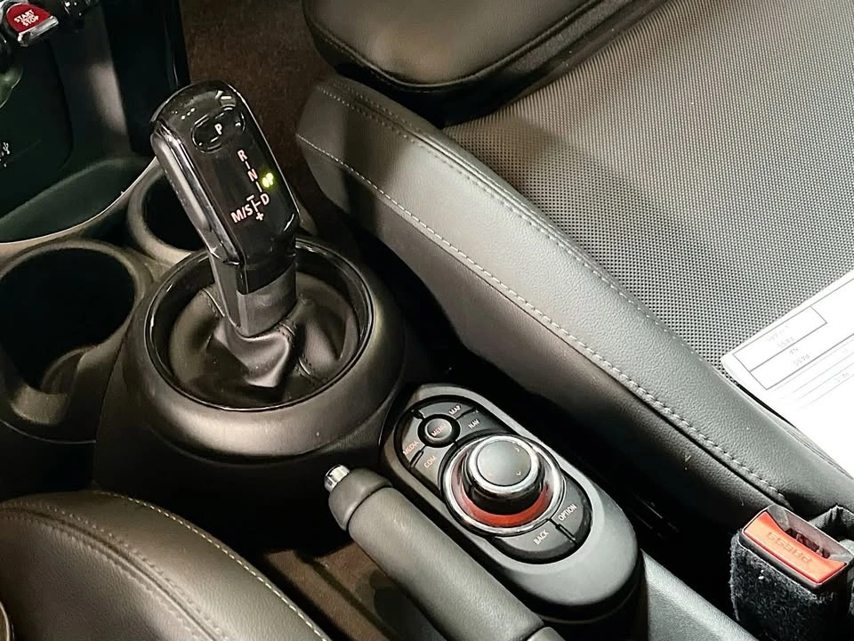 2022 Mini Mini Cooper S 3rd Gen - Image 8 of 14