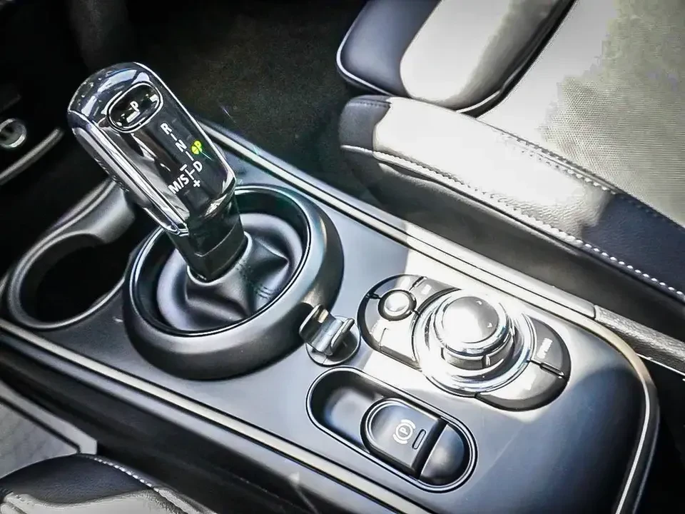 2022 Mini Countryman 2nd Gen - Image 16 of 18