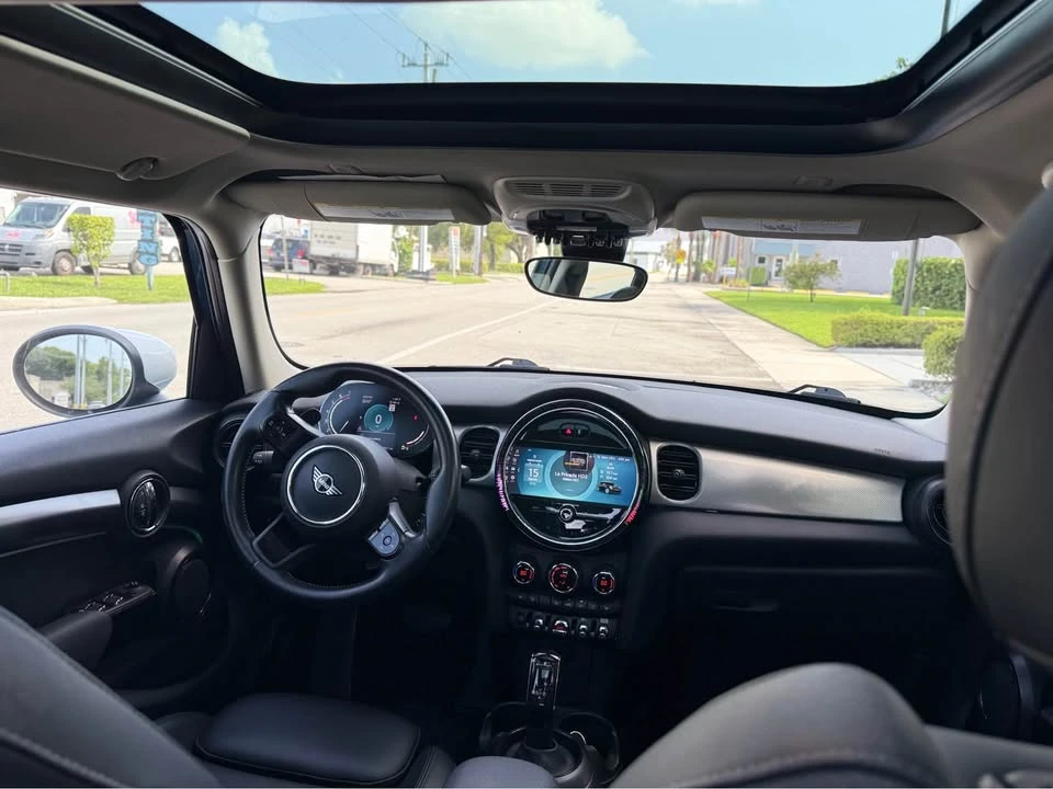 2022 Mini Mini 3rd Gen - Image 8 of 10
