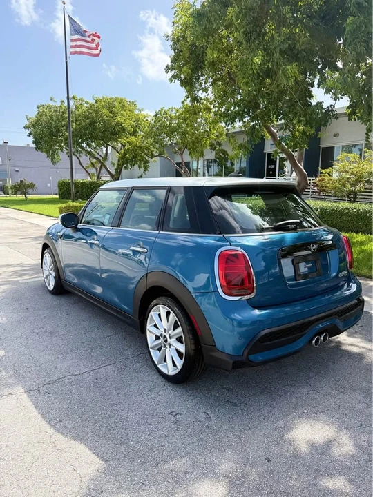 2022 Mini Mini 3rd Gen - Image 4 of 10