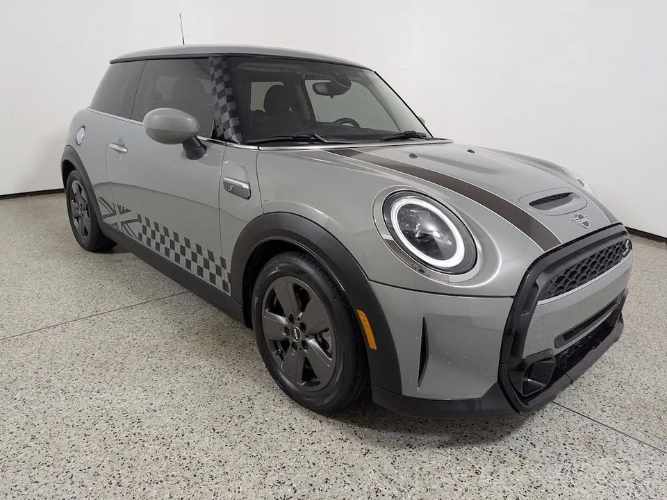 2022 Mini Mini Cooper S 3rd Gen - Image 3 of 10