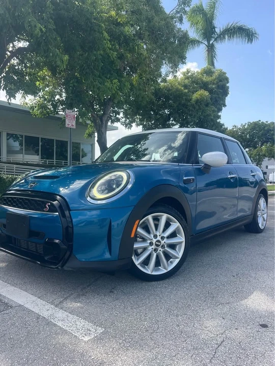2022 Mini Mini 3rd Gen - Image 4 of 9