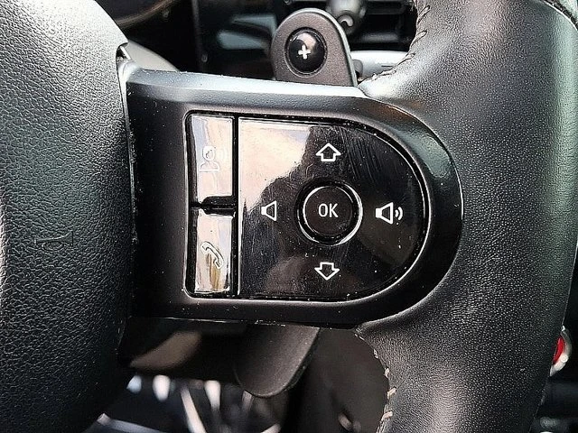 2022 Mini Mini Cooper S 3rd Gen - Image 11 of 16