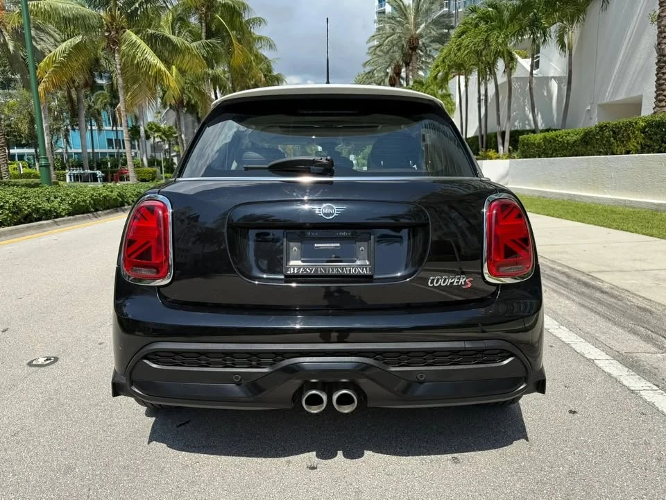 2022 Mini Mini Cooper S 3rd Gen - Image 5 of 19