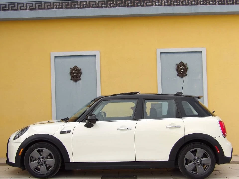 2022 Mini Mini 3rd Gen - Image 7 of 20