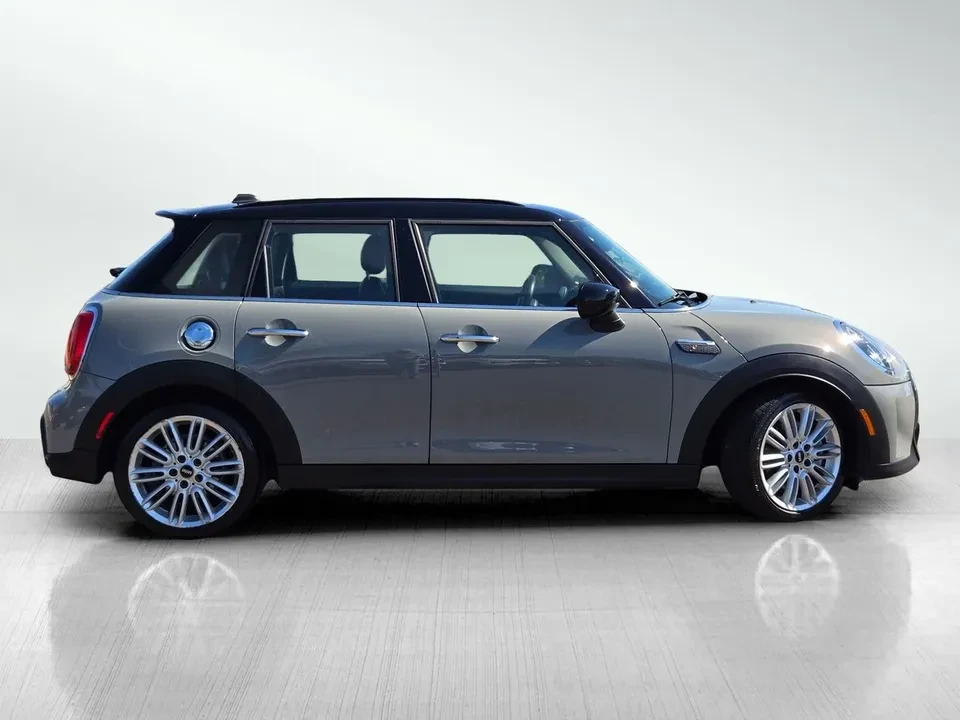 2022 Mini Mini Cooper S 3rd Gen - Image 3 of 12