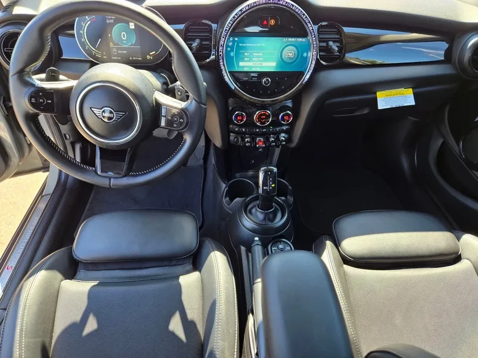 2022 Mini Mini Cooper S 3rd Gen - Image 8 of 12