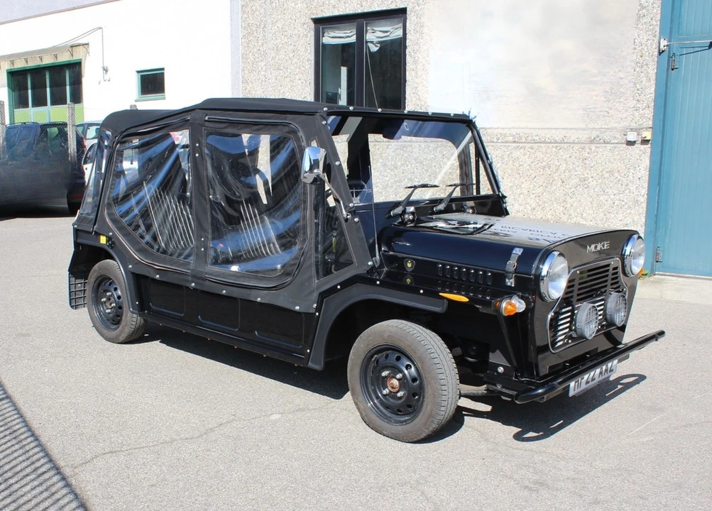 2022 Mini Mini Moke - Image 27 of 30