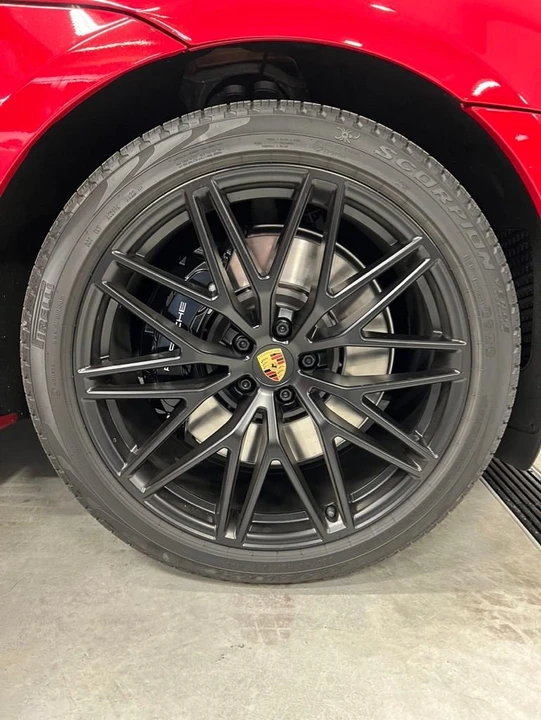 2022 Porsche Macan GTS - Image 22 of 26