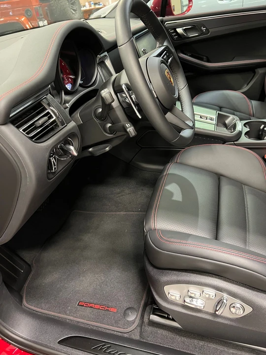2022 Porsche Macan GTS - Image 13 of 24