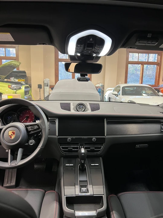 2022 Porsche Macan GTS - Image 18 of 24