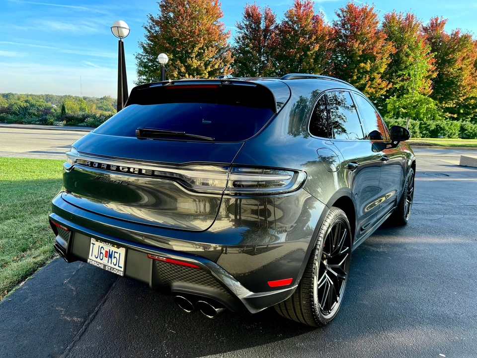2022 Porsche Macan GTS - Image 10 of 20