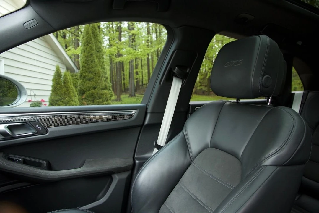 2022 Porsche Macan GTS - Image 21 of 24