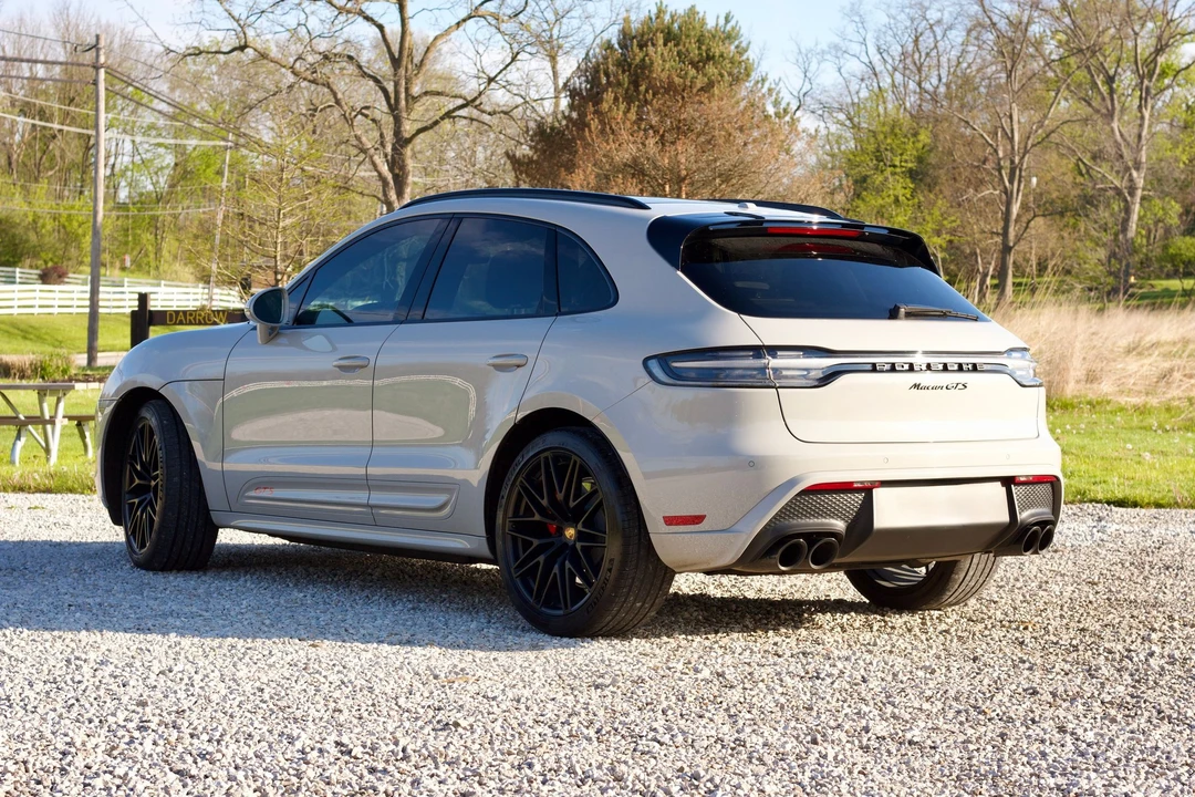 2022 Porsche Macan GTS - Image 9 of 24