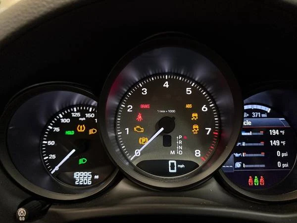 2022 Porsche Macan S - Image 4 of 6