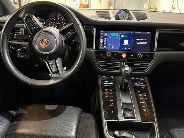 2022 Porsche Macan S - Image 5 of 6