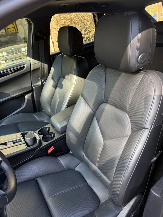 2022 Porsche Macan S - Image 3 of 14