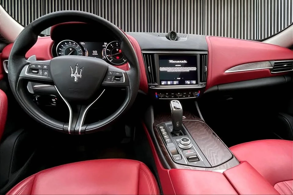2022 Maserati Levante - Image 7 of 17