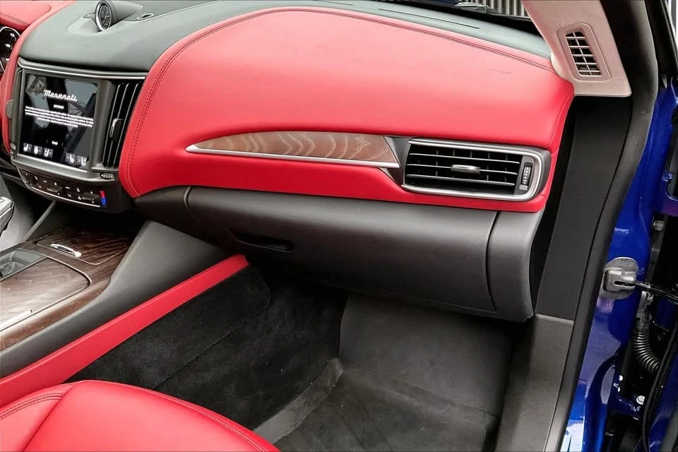 2022 Maserati Levante - Image 14 of 17