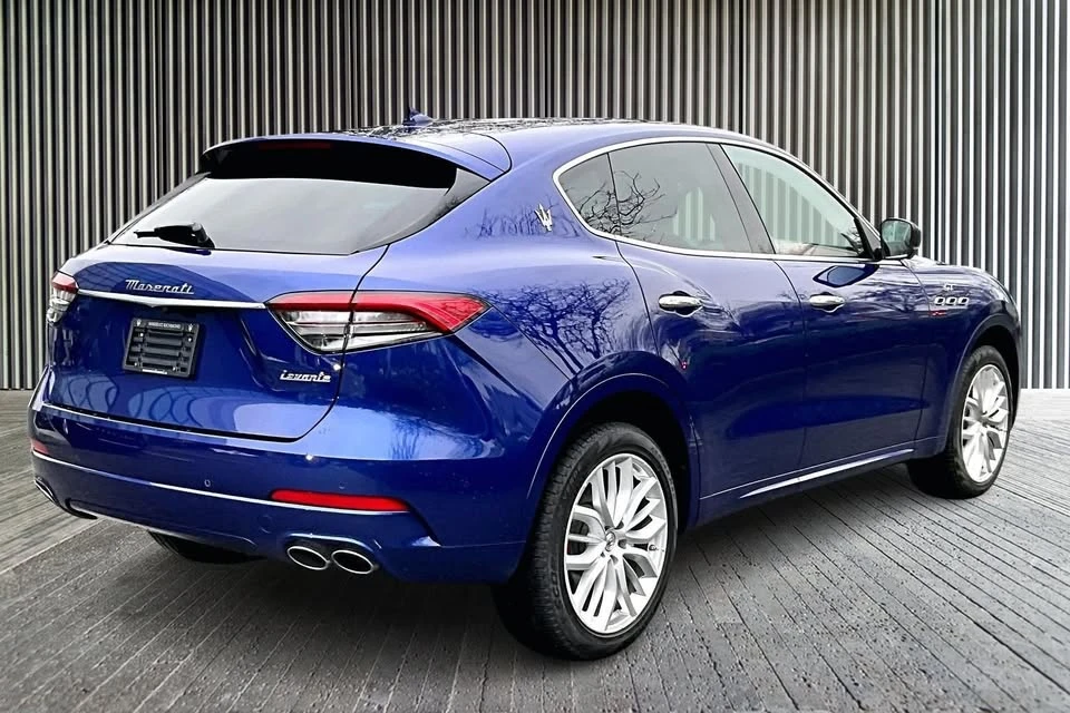 2022 Maserati Levante - Image 6 of 17