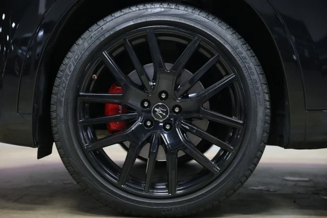 2022 Maserati Levante - Image 13 of 21