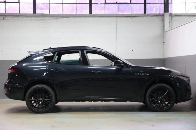 2022 Maserati Levante - Image 4 of 21