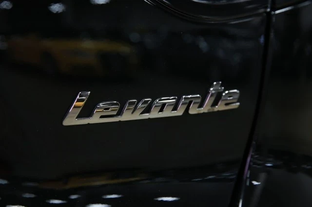 2022 Maserati Levante - Image 6 of 21