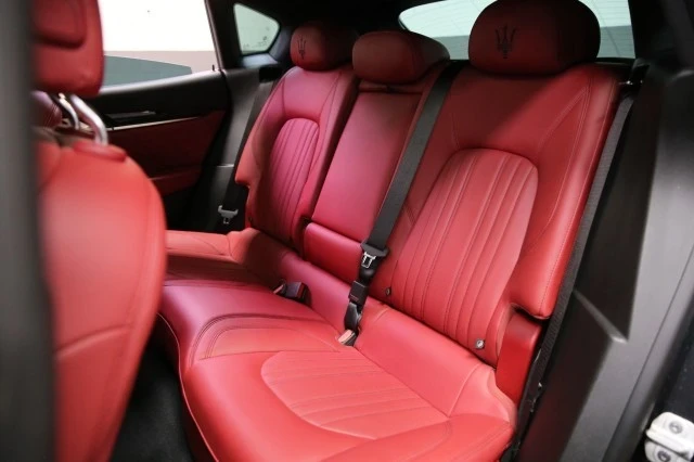 2022 Maserati Levante - Image 11 of 21