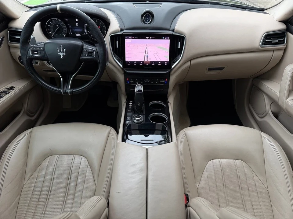 2022 Maserati Ghibli 3rd Gen - Image 19 of 21