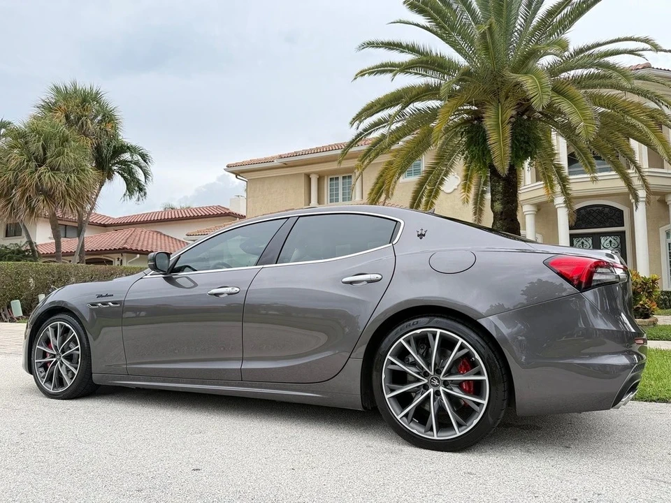 2022 Maserati Ghibli 3rd Gen - Image 10 of 21