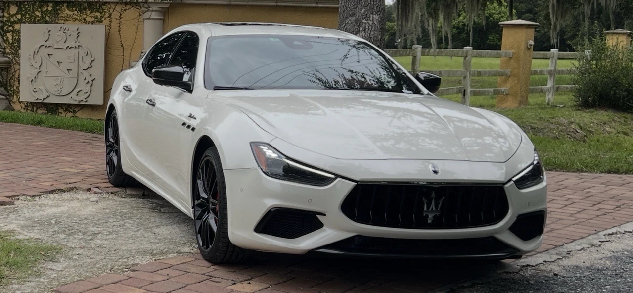 2022 Maserati Ghibli 3rd Gen - Image 5 of 17