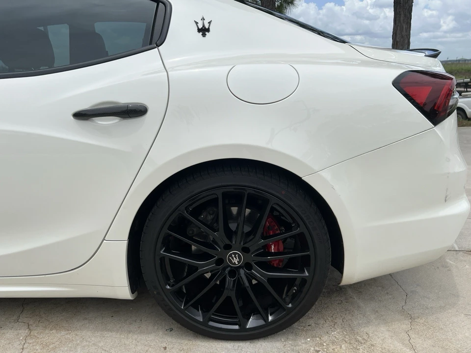2022 Maserati Ghibli 3rd Gen - Image 11 of 17
