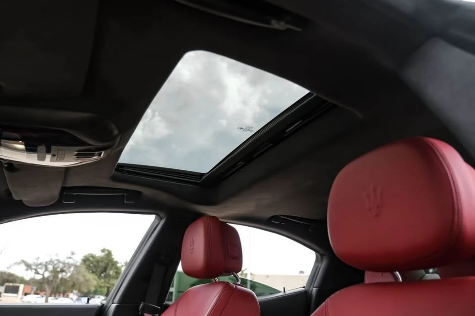 2022 Maserati Ghibli 3rd Gen - Image 10 of 18