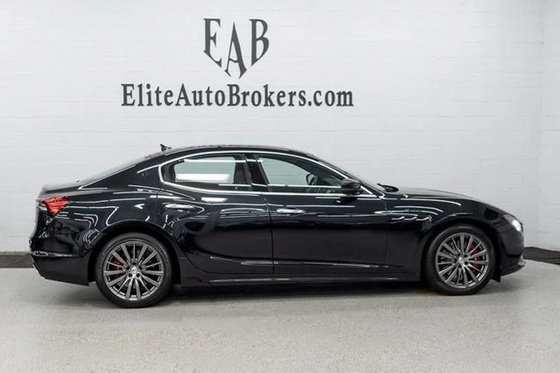 2022 Maserati Ghibli 3rd Gen - Image 5 of 12
