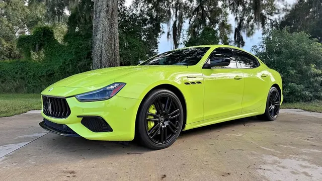 2022 Maserati Ghibli Modena Q4 Sedan 4D