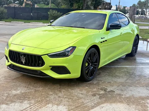 2022 Maserati Ghibli Modena Q4 Sedan 4D