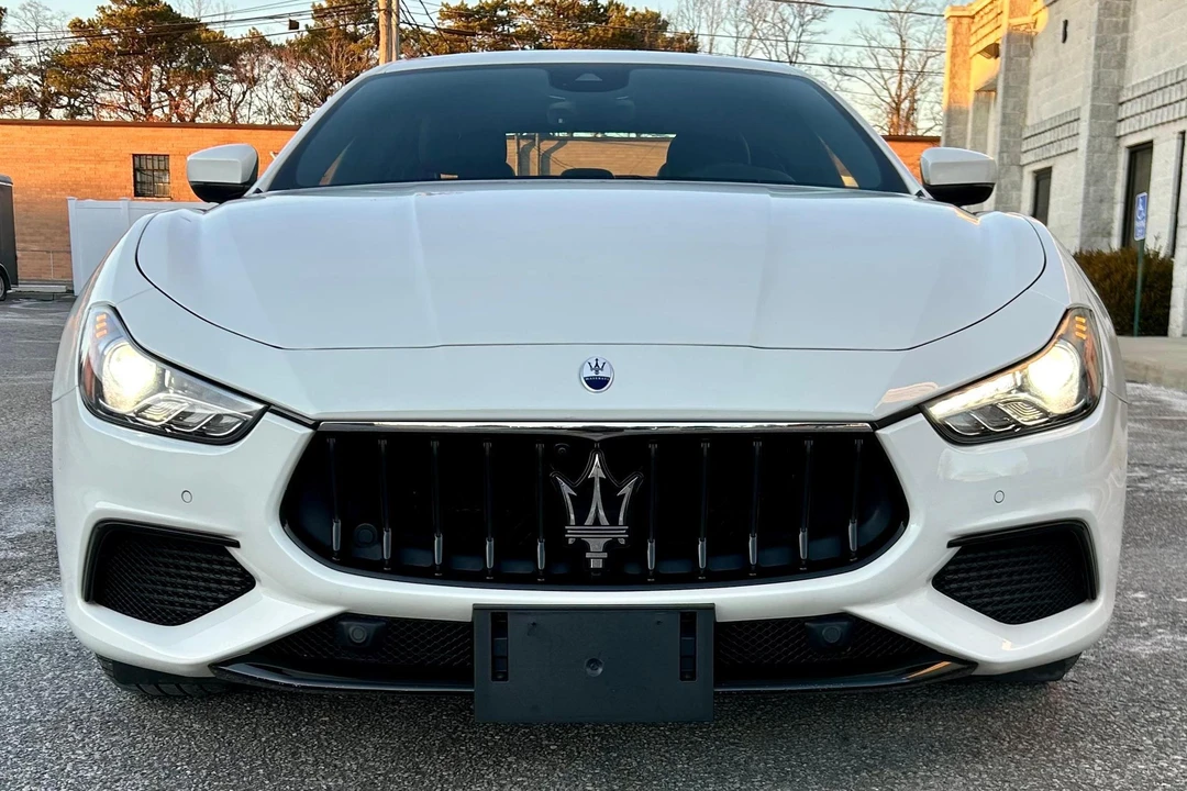 2022 Maserati Ghibli 3rd Gen - Image 2 of 31
