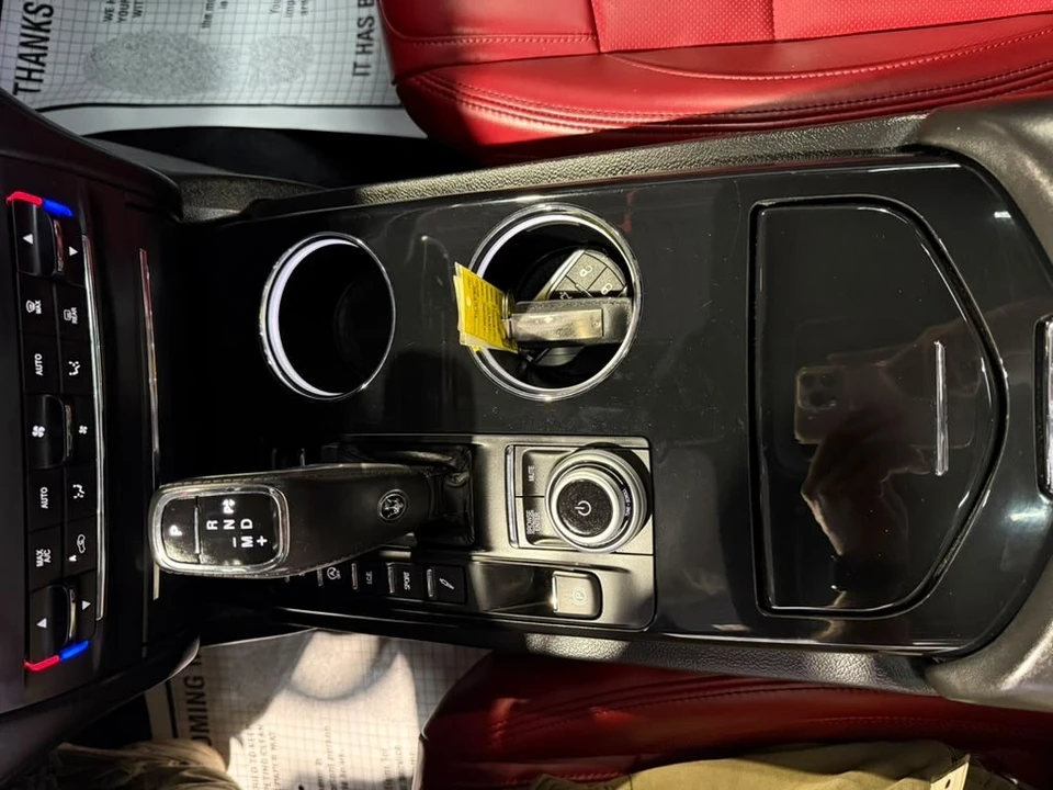 2022 Maserati Ghibli 3rd Gen - Image 18 of 31