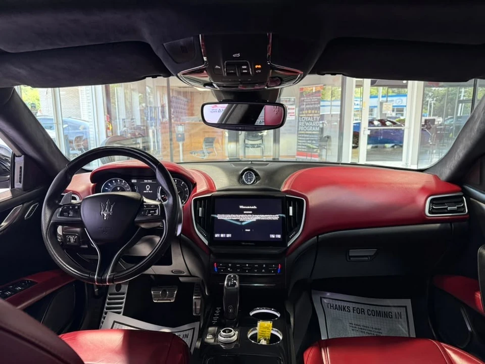 2022 Maserati Ghibli 3rd Gen - Image 24 of 31