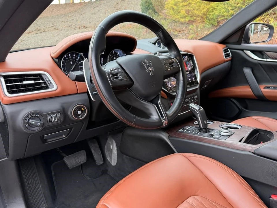 2022 Maserati Ghibli 3rd Gen - Image 16 of 21