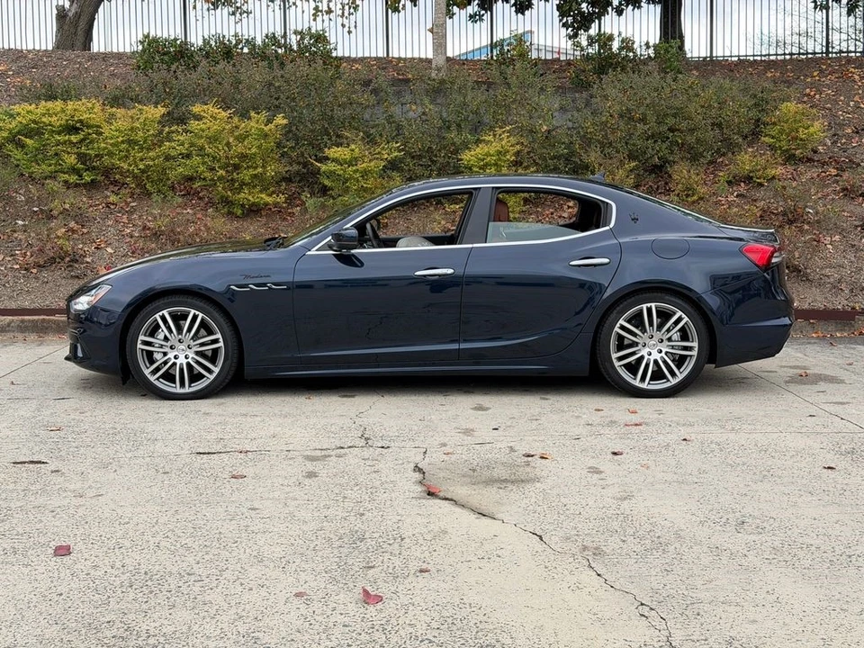 2022 Maserati Ghibli 3rd Gen - Image 9 of 21