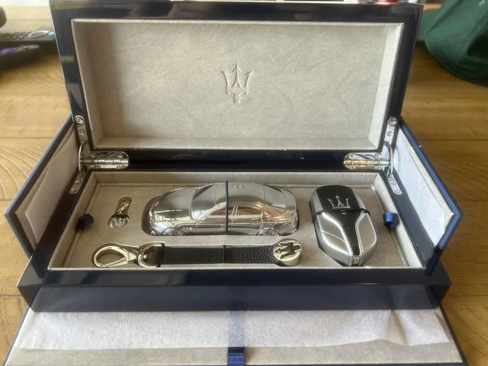 2022 Maserati Ghibli 3rd Gen - Image 16 of 19
