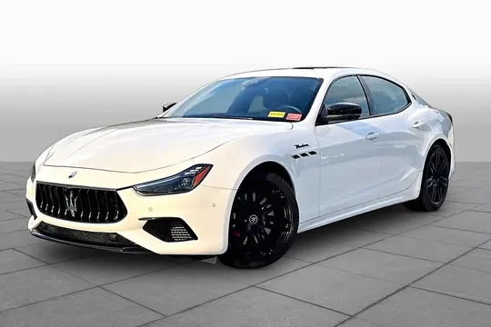 2022 Maserati Ghibli Modena Sedan 4D