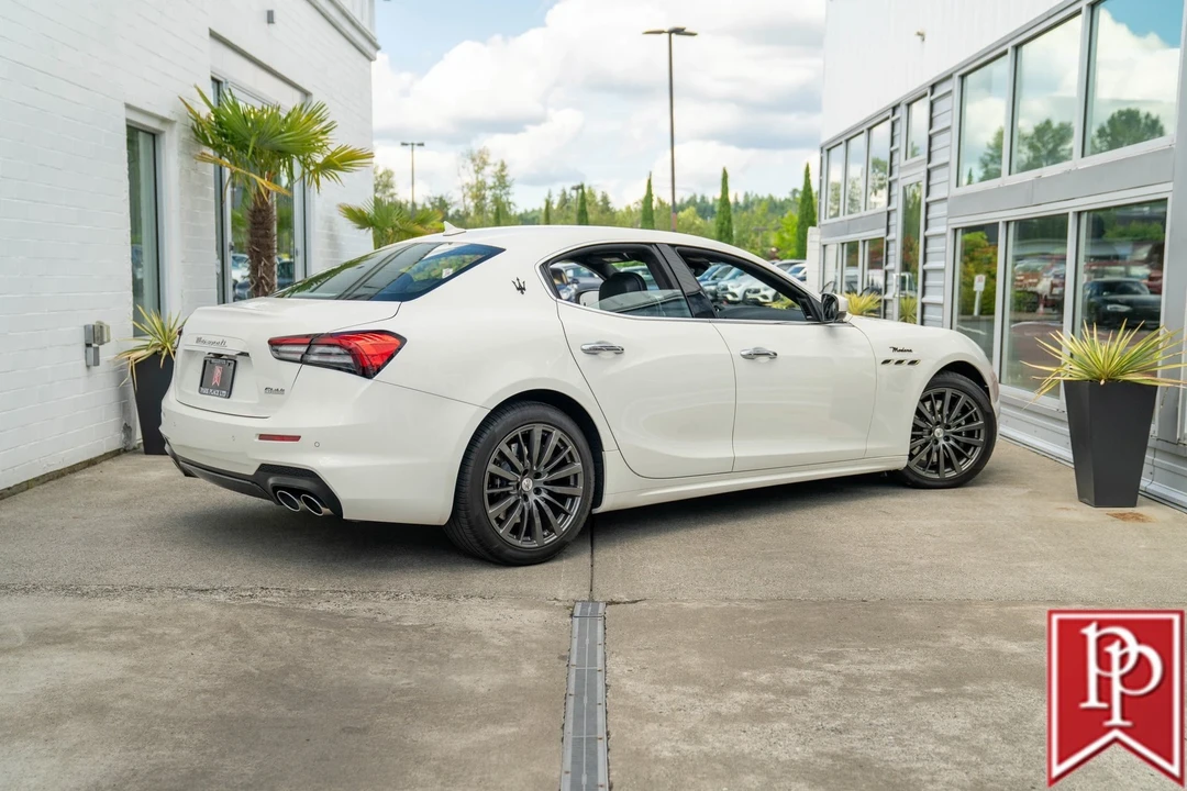 2022 Maserati Ghibli 3rd Gen - Image 7 of 21
