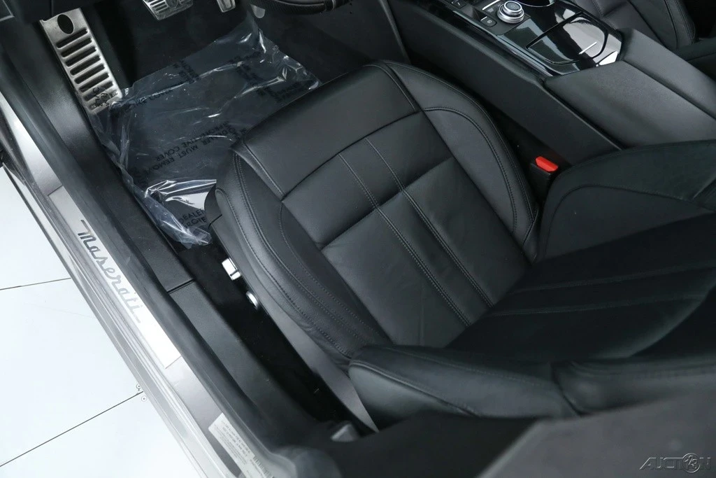 2022 Maserati Ghibli 3rd Gen - Image 19 of 21