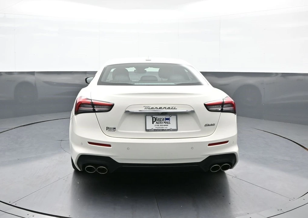 2022 Maserati Ghibli 3rd Gen - Image 7 of 12