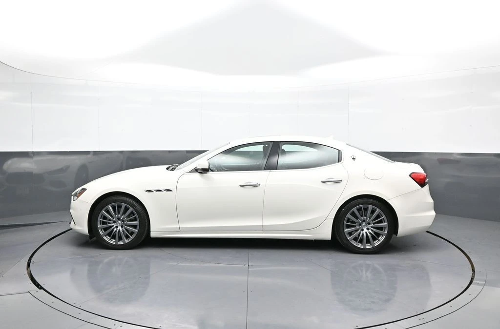 2022 Maserati Ghibli 3rd Gen - Image 9 of 12