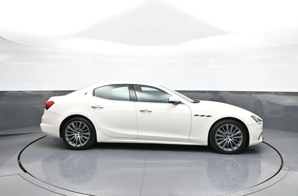 2022 Maserati Ghibli 3rd Gen - Image 5 of 12